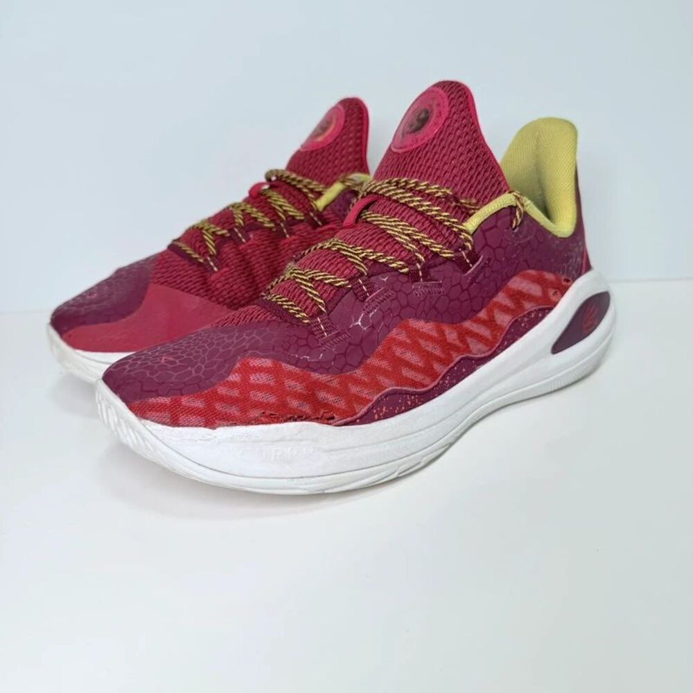 Under Armour Curry 11 size 7